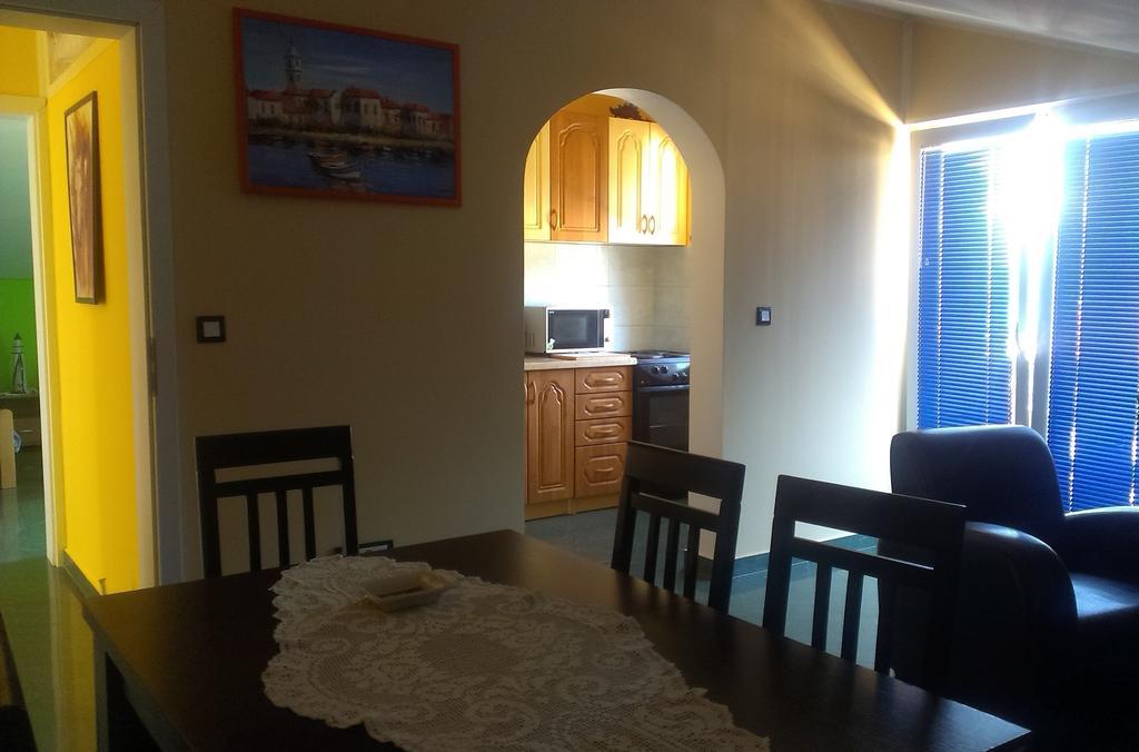 Apartments Sandra ติวัต ภายนอก รูปภาพ