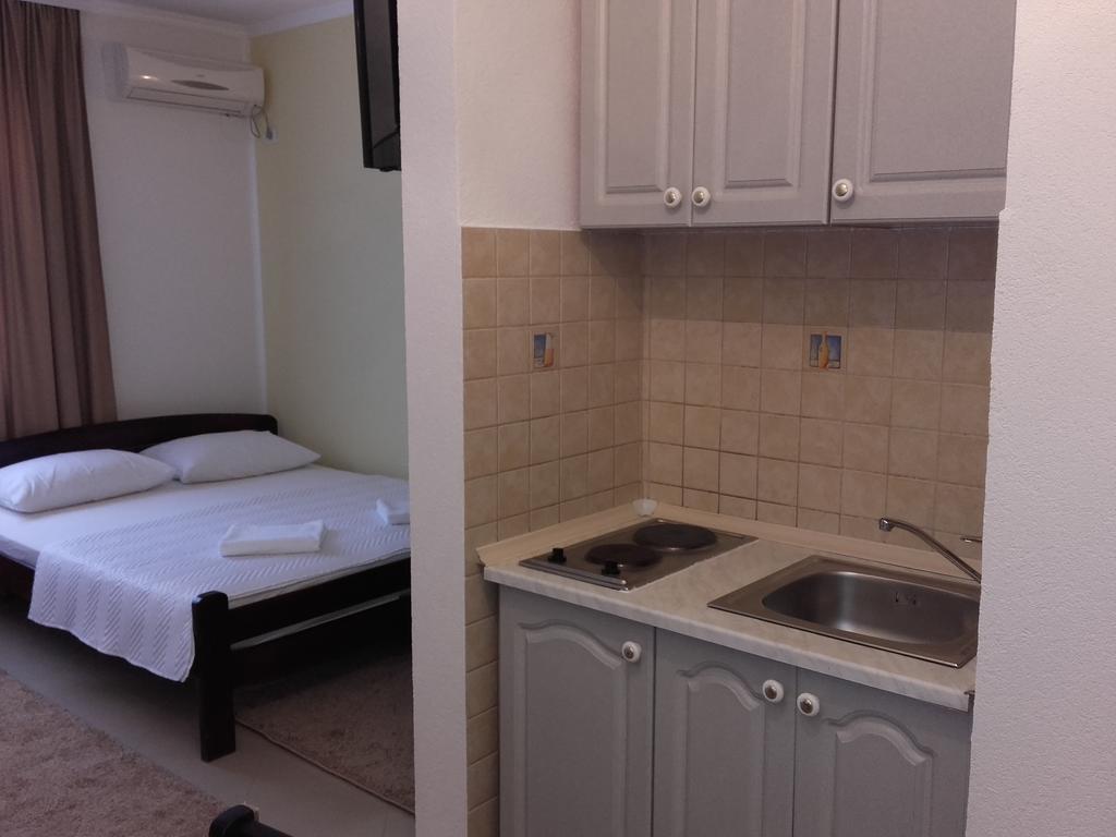 Apartments Sandra ติวัต ภายนอก รูปภาพ